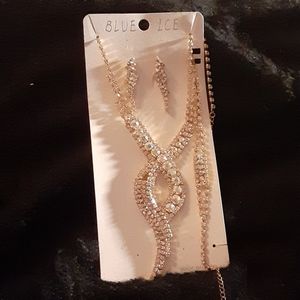 Rhinestone necklace set